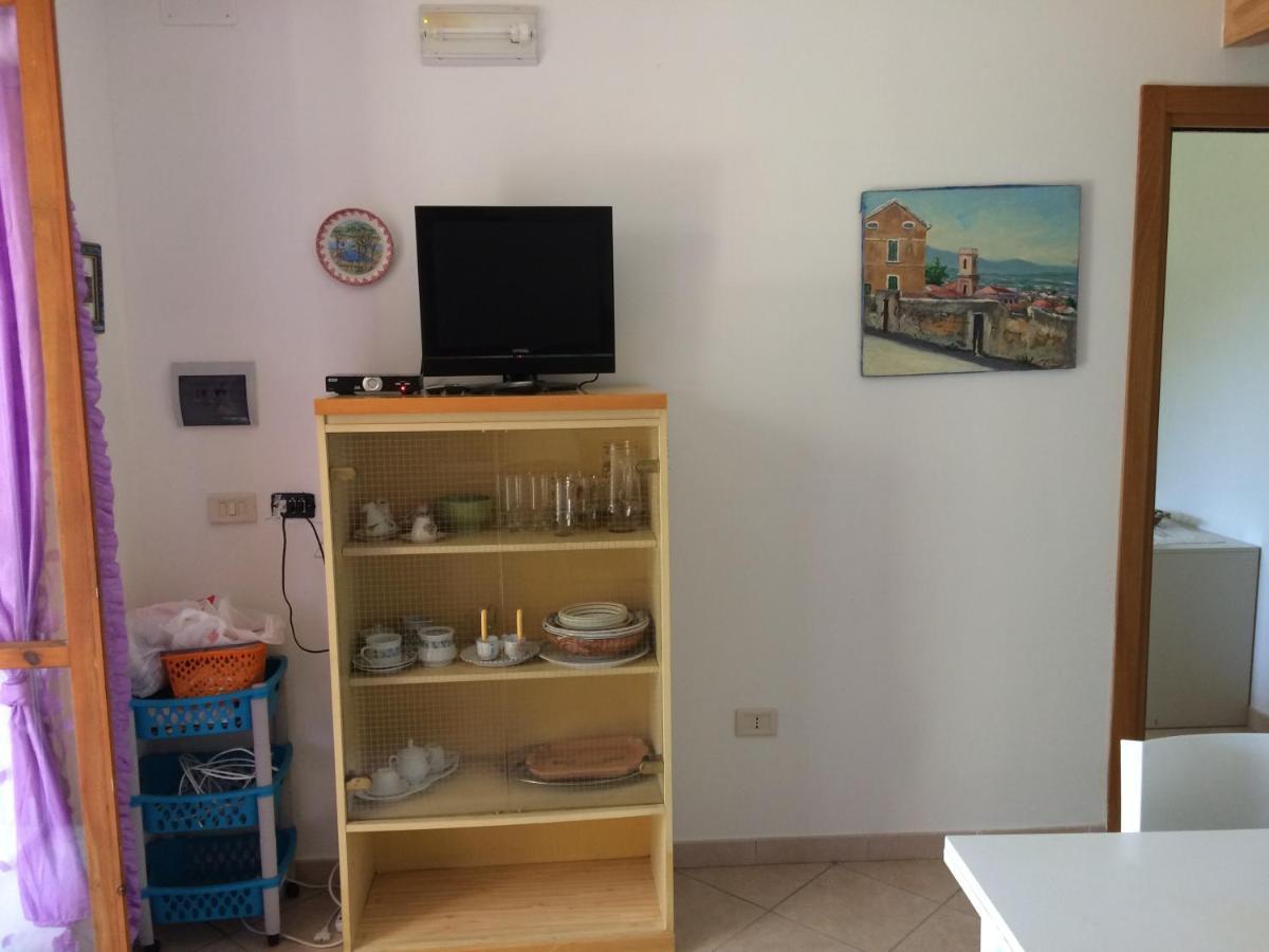 Casa Vacanze La Tuia Кастеллабате Экстерьер фото